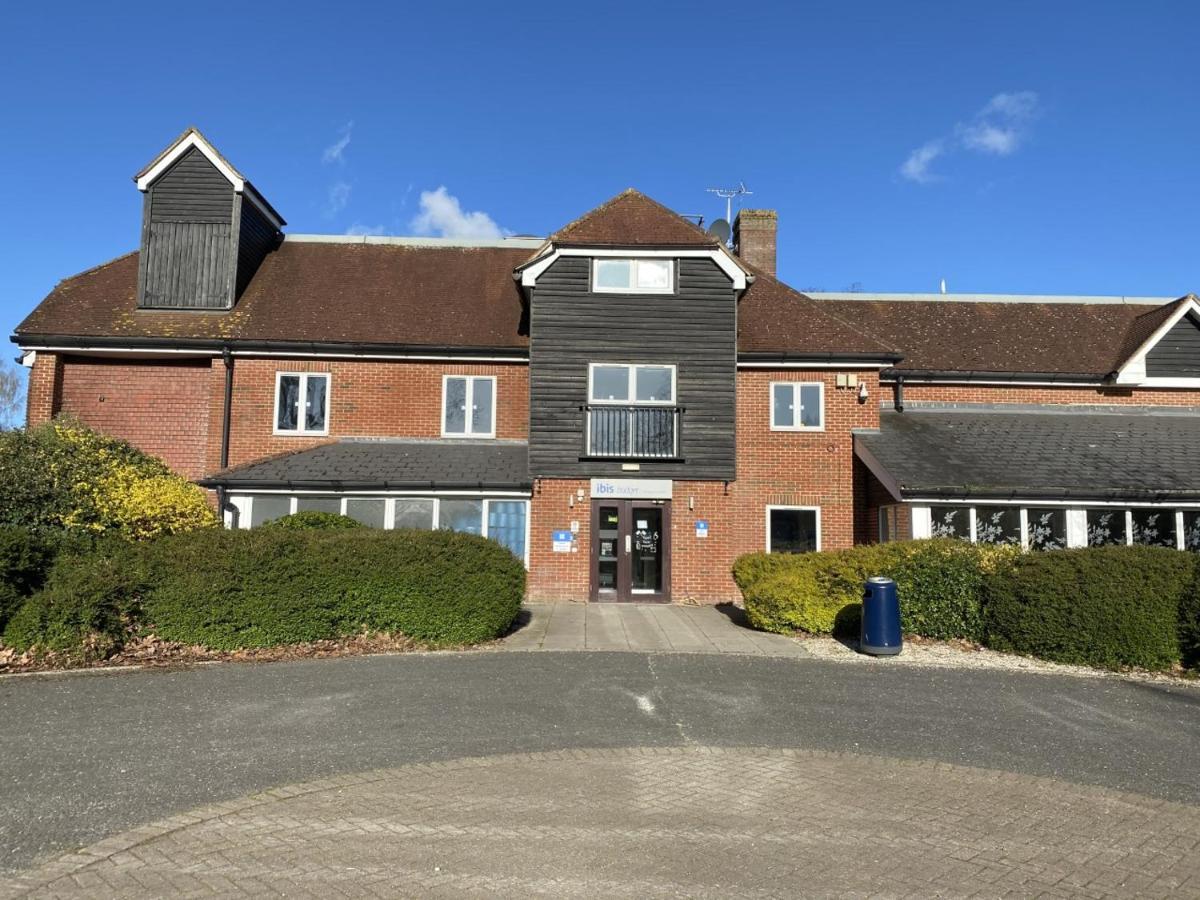 Ibis Budget Stansted Bishops Stortford Birchanger المظهر الخارجي الصورة