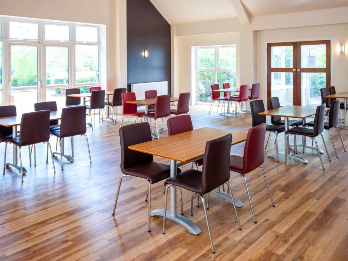 Ibis Budget Stansted Bishops Stortford Birchanger المظهر الخارجي الصورة