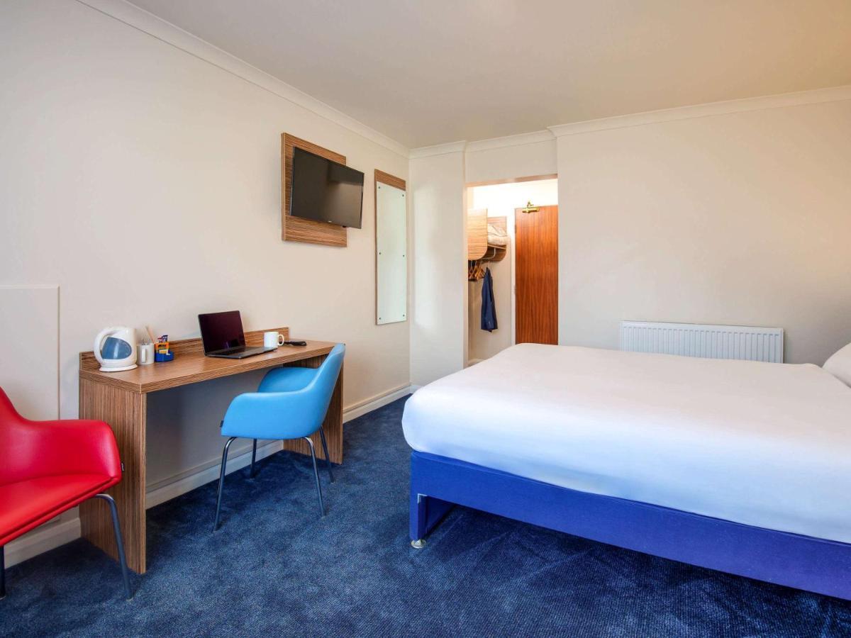 Ibis Budget Stansted Bishops Stortford Birchanger المظهر الخارجي الصورة